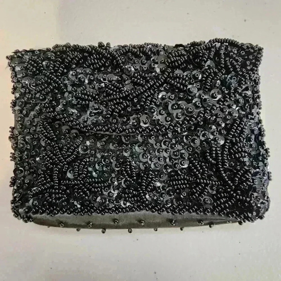 Handmade in Hong Kong Handbags - Vintage 1960's 1970's Black Beaded Coin Purse Hand Made in Hong Kong